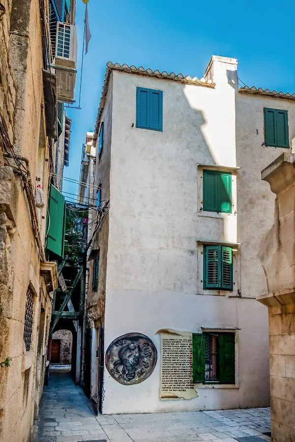 Feel Like An Emperor Apartments Split Croacia
