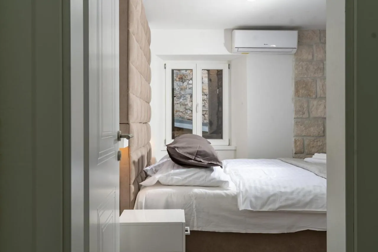 Feel Like An Emperor Apartments Split Croacia