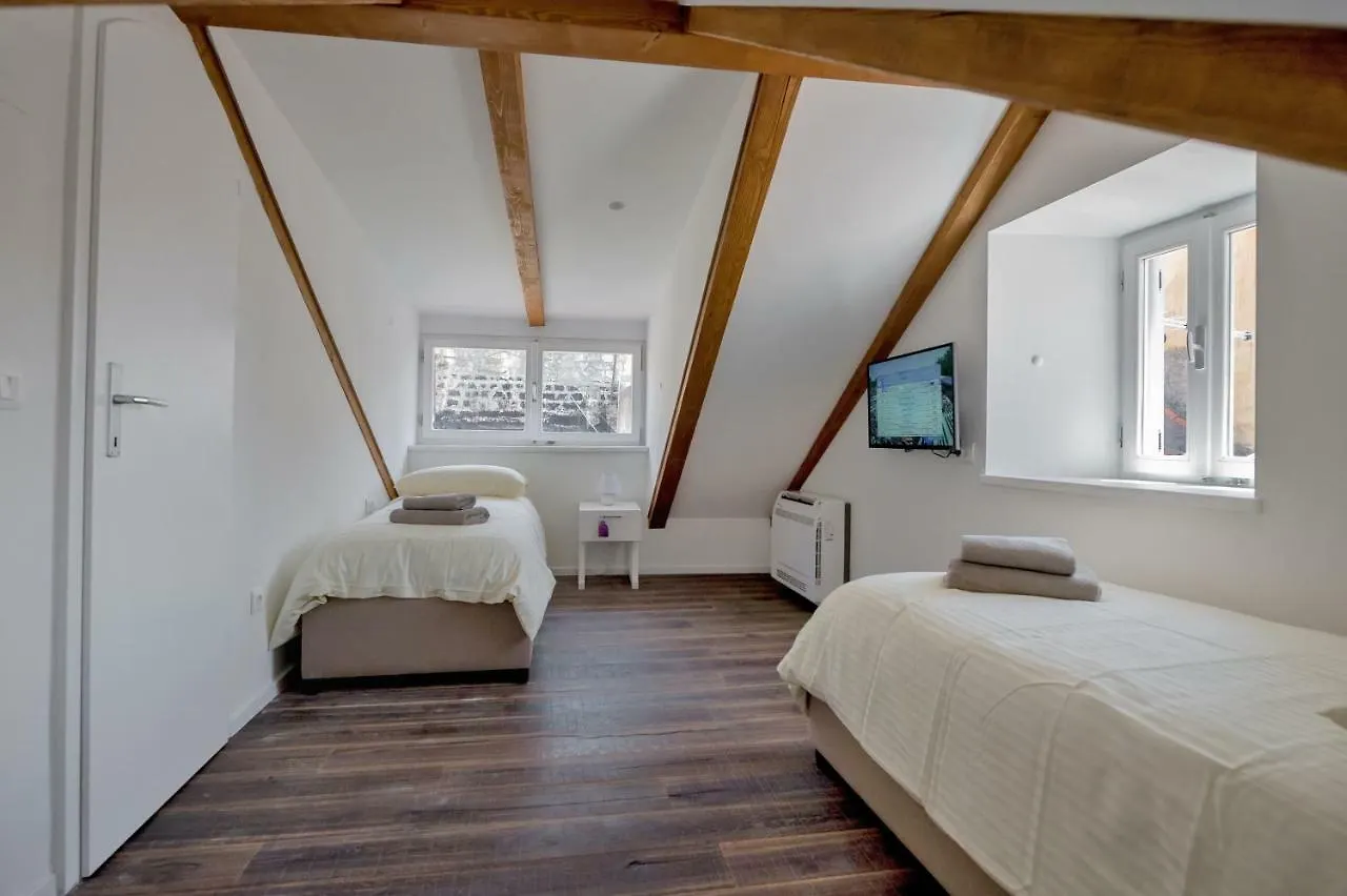 Feel Like An Emperor Apartments Split Croacia