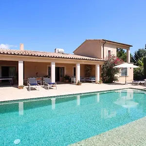 villa-mares-pollenca.balearic-islands.net/