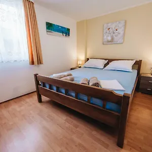 Apartment Old Town Krizeva, Split