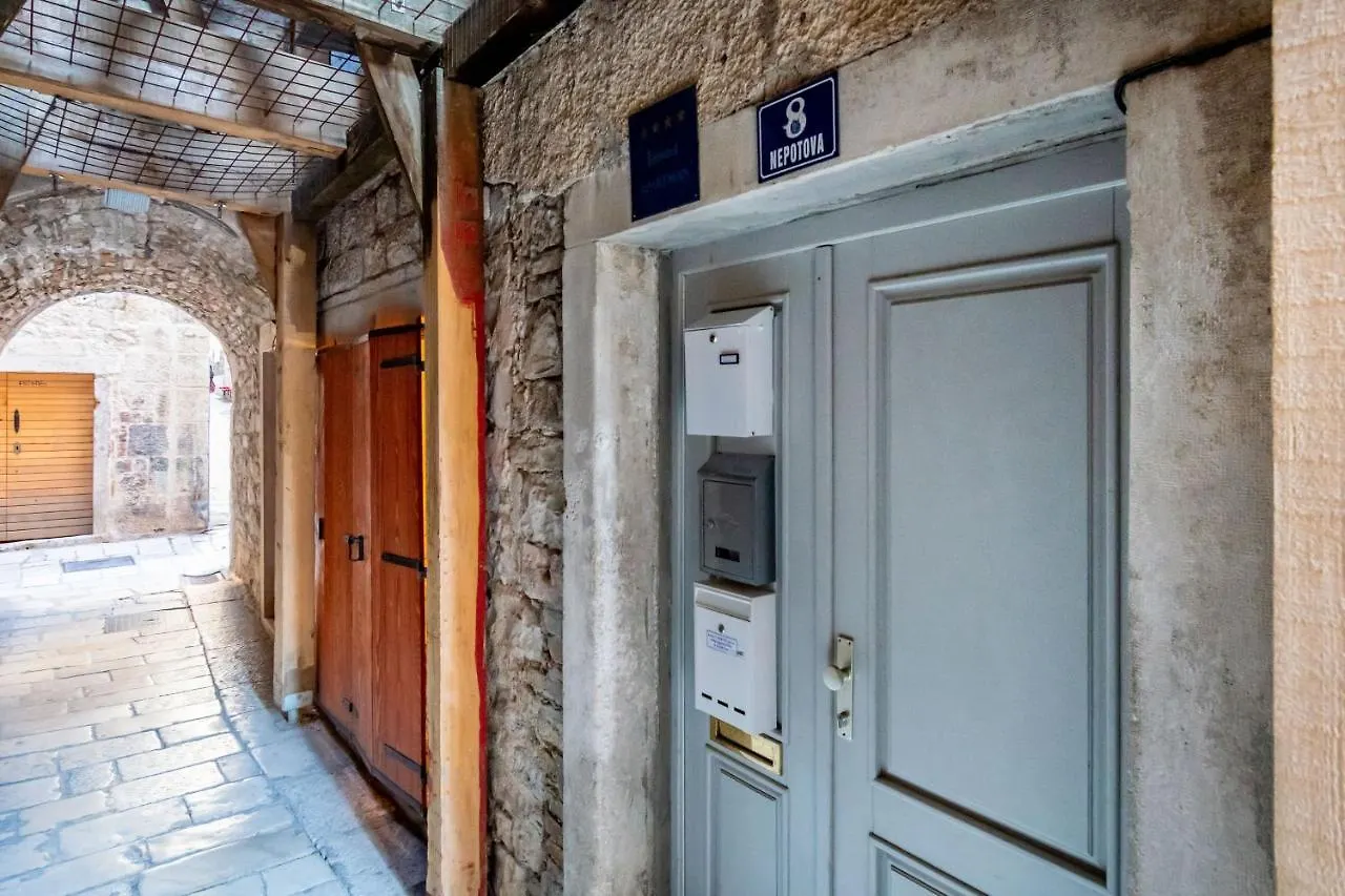 Feel Like An Emperor Apartments Split Croatia